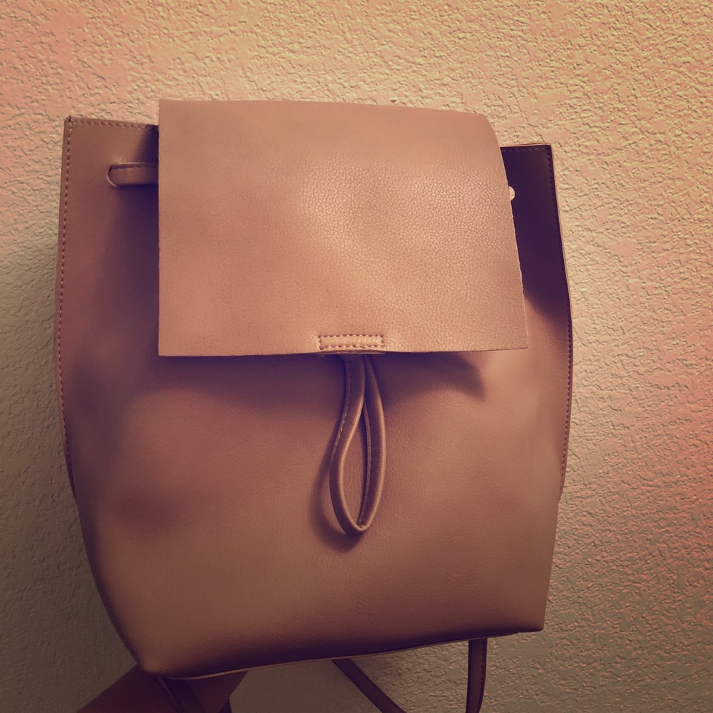 Francesca’s pink backpack